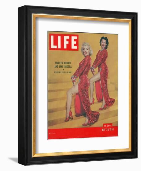 Actresses Marilyn Monroe and Jane Russell in Scene from "Gentlemen Prefer Blondes", May 25, 1953-Ed Clark-Framed Photographic Print
