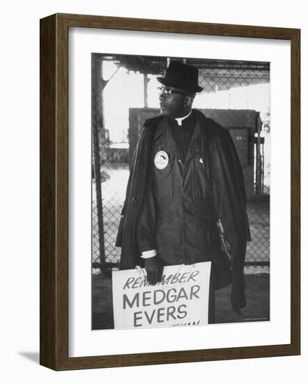 African American Picketing Outside Main Gates on Night of Opening of World's Fair-George Silk-Framed Photographic Print