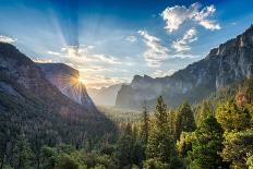 Sunrise at Yosemite National Park-agaliza-Photographic Print