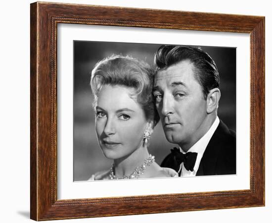 Ailleurs l'herbe est plus verte THE GRASS IS GREENER by StanleyDonen with Deborah Kerr and Robert M-null-Framed Photo