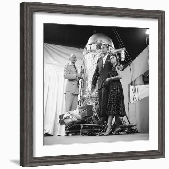 Air Force Lieutenant David G. Simons, Aeronautics Engineer Otto Winzen, and Vera Winzen, 1957-Yale Joel-Framed Photographic Print