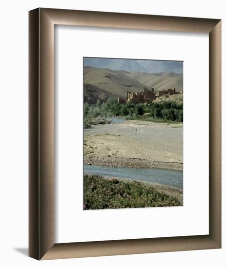 Ait Arbi kasbah, fortified manor house or village-Werner Forman-Framed Giclee Print