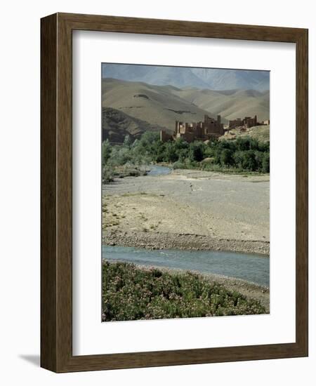 Ait Arbi kasbah, fortified manor house or village-Werner Forman-Framed Giclee Print