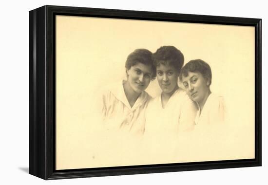 Ak Prinzessin Benedikta, Mafalda, Elisabeth Von Braganza-German photographer-Framed Premier Image Canvas