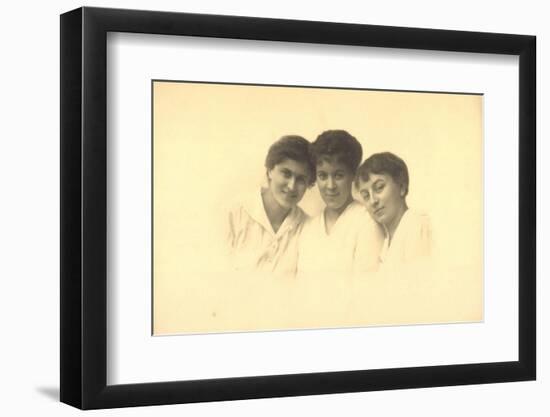 Ak Prinzessin Benedikta, Mafalda, Elisabeth Von Braganza-German photographer-Framed Photographic Print