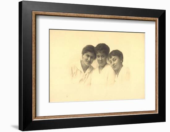 Ak Prinzessin Benedikta, Mafalda, Elisabeth Von Braganza-German photographer-Framed Photographic Print