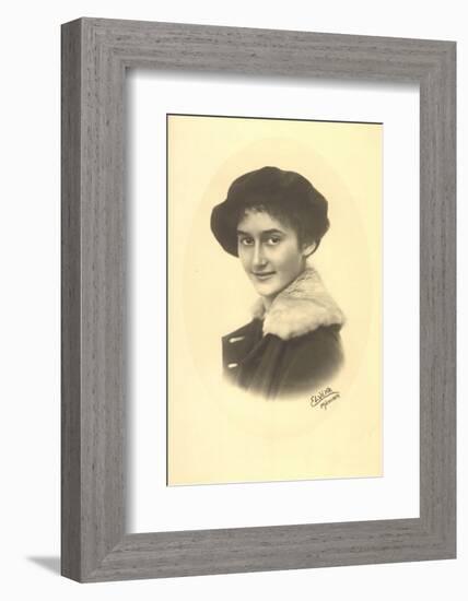 Ak Prinzessin Sophie Von Luxemburg, Mütze, Mantel, Fellkragen-null-Framed Photographic Print