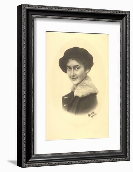 Ak Prinzessin Sophie Von Luxemburg, Mütze, Mantel, Fellkragen-null-Framed Photographic Print