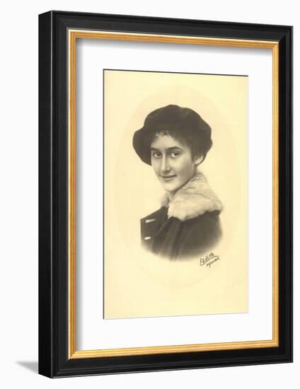 Ak Prinzessin Sophie Von Luxemburg, Mütze, Mantel, Fellkragen-null-Framed Photographic Print