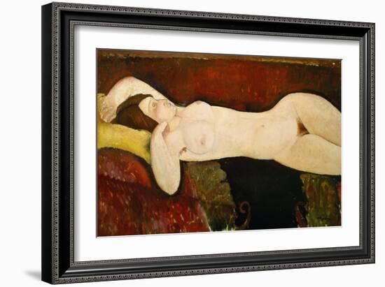 Akt Einer Schlafenden Frau (Le Grand Nu) 1917-Amedeo Modigliani-Framed Giclee Print