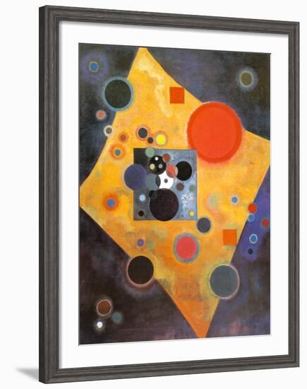 Akzent in Rosa-Wassily Kandinsky-Framed Art Print