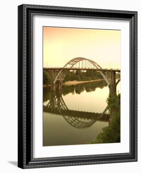 Alabama, Selma, Edmund Pettus Bridge, American Civil Rights Movement Landmark, Alabama River, USA-John Coletti-Framed Photographic Print