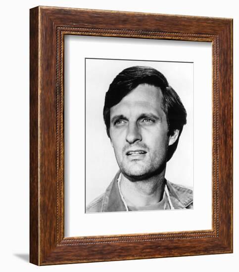 Alan Alda - M*A*S*H-null-Framed Photo