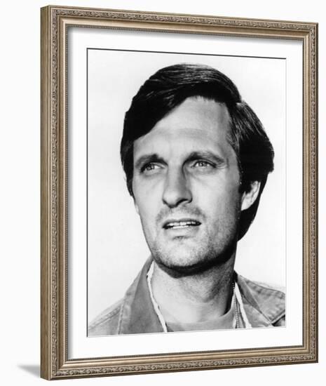 Alan Alda - M*A*S*H-null-Framed Photo