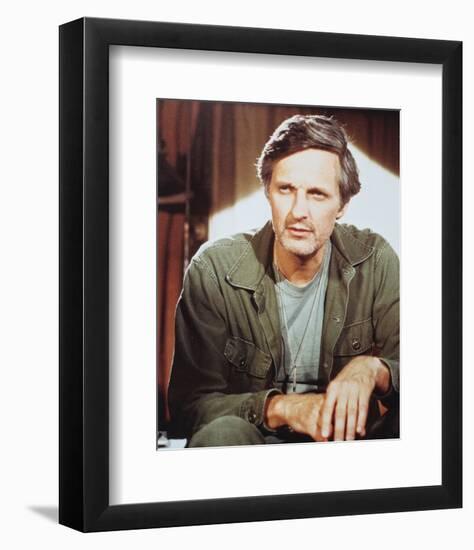 Alan Alda - M*A*S*H-null-Framed Photo