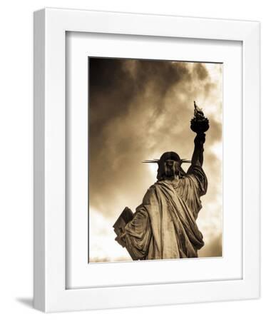 Statue of Liberty Art & Wall Art - Shop Iconic American Landmark