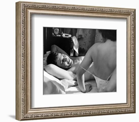 Albert Finney - Saturday Night and Sunday Morning-null-Framed Photo