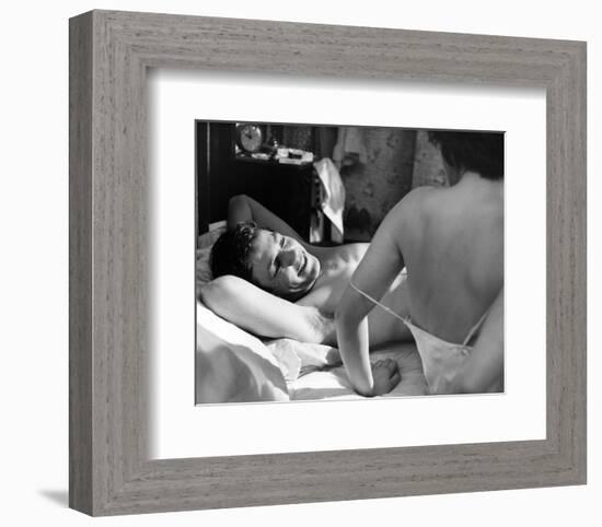 Albert Finney - Saturday Night and Sunday Morning-null-Framed Photo