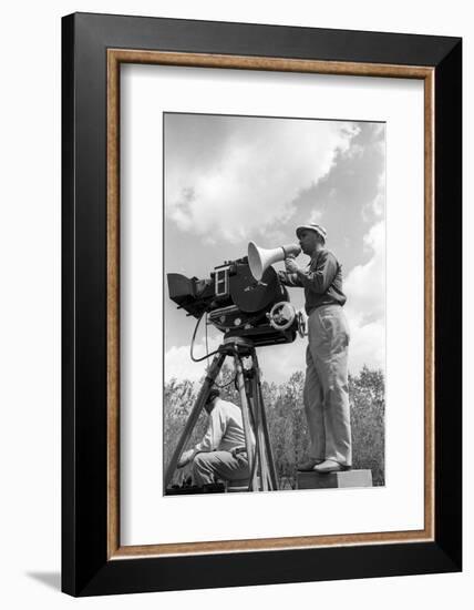 Alberto Lattuada on the Set-Mario de Biasi-Framed Photographic Print