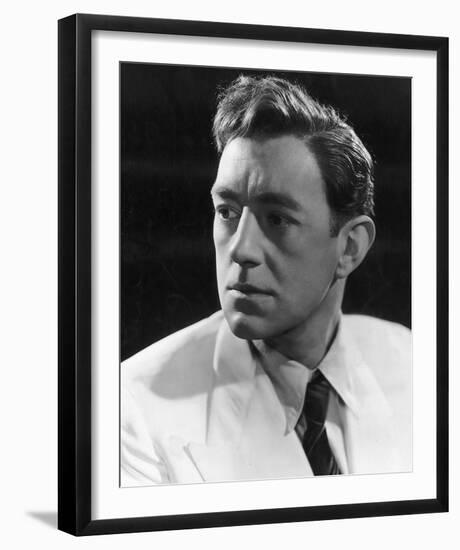 Alec Guinness - The Man in the White Suit-null-Framed Photo