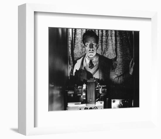 Alec Guinness-null-Framed Photo