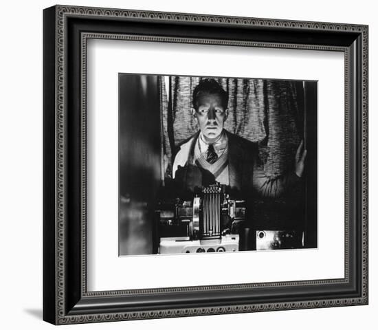 Alec Guinness-null-Framed Photo