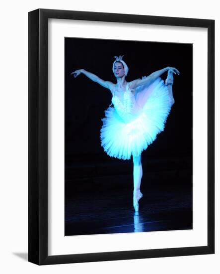 Alexandra Timofeyeva Performs in Tchaikovsky's "Swan Lake" in Moscow's Grand Kremlin Palace, 2012-null-Framed Premium Photographic Print