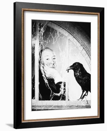 Alfred Hitchcock, The Birds, 1963-null-Framed Photographic Print