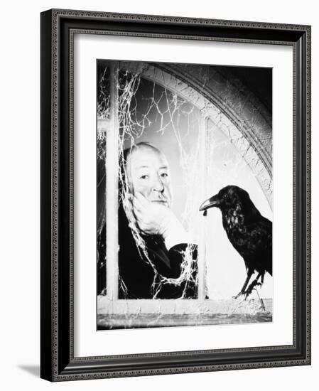 Alfred Hitchcock, The Birds, 1963-null-Framed Photographic Print