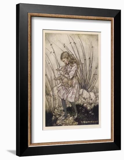 Alice Holds the Baby Pig-Arthur Rackham-Framed Photographic Print