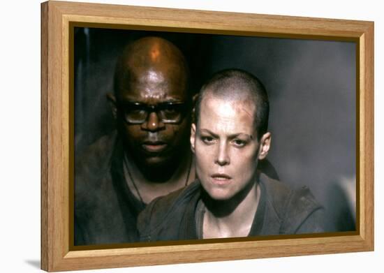 Alien 3 1991 Directed by David Fincher Avec Charles S. Dutton and Sigourney Weaver-null-Framed Stretched Canvas