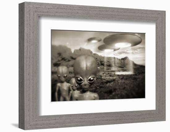 Alien Contact In the 1940s, Artwork-Detlev Van Ravenswaay-Framed Photographic Print