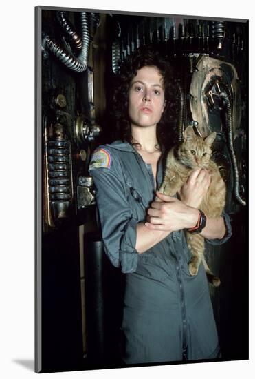 Alien, Sigourney Weaver, 1979-null-Mounted Photo