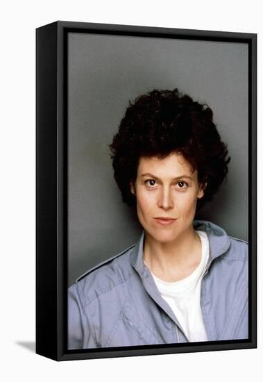 ALIENS, 1986 directed by JAMES CAMERON with Sigourney Weaver (photo)-null-Framed Stretched Canvas