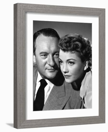 ALL ABOUT EVE, 1950 DIRECTED JOSEPH L. MANKIEWICZ with George Sanders / Anne Baxter (b/w photo)-null-Framed Photo