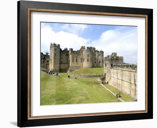 Alnwick Castle, Alnwick, Northumberland, England, United Kingdom-Ethel Davies-Framed Photographic Print