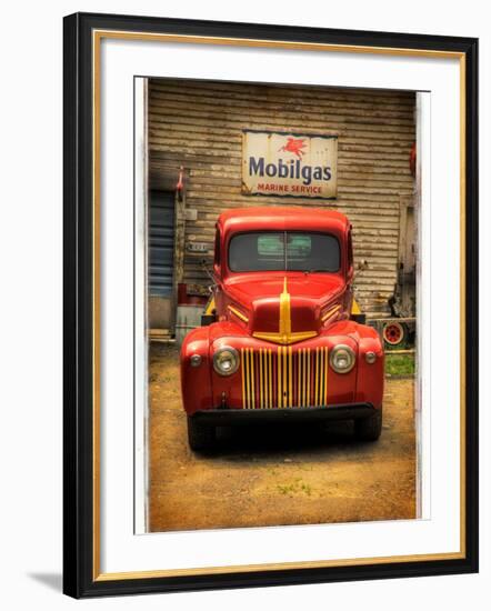 Aloneicus-Satterlee Craig-Framed Photographic Print