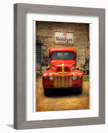 Aloneicus-Satterlee Craig-Framed Photographic Print