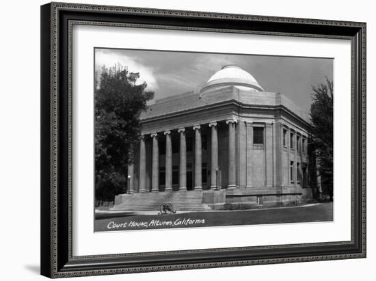 Alturas, California - Court House Exterior-Lantern Press-Framed Art Print