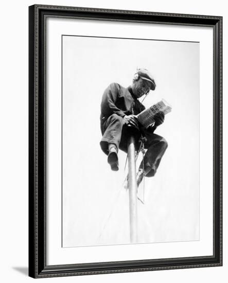 Alvin 'Shipwreck' Kelly Sitting on a 39 Foot Flagpole Atop Eight-Story Hotel St Francis in Newark-null-Framed Photo
