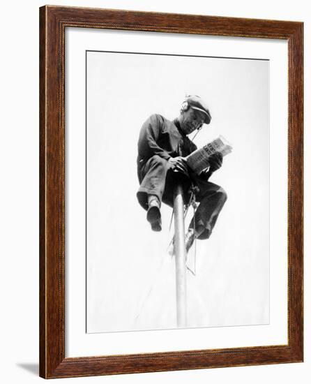 Alvin 'Shipwreck' Kelly Sitting on a 39 Foot Flagpole Atop Eight-Story Hotel St Francis in Newark-null-Framed Photo