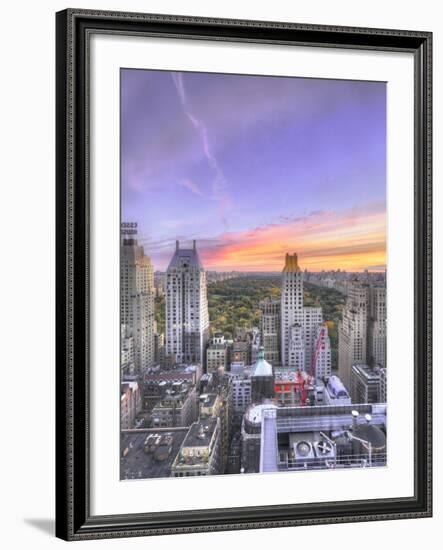 Amanecer Oton?al en Central Park Vertical-Moises Levy-Framed Photographic Print