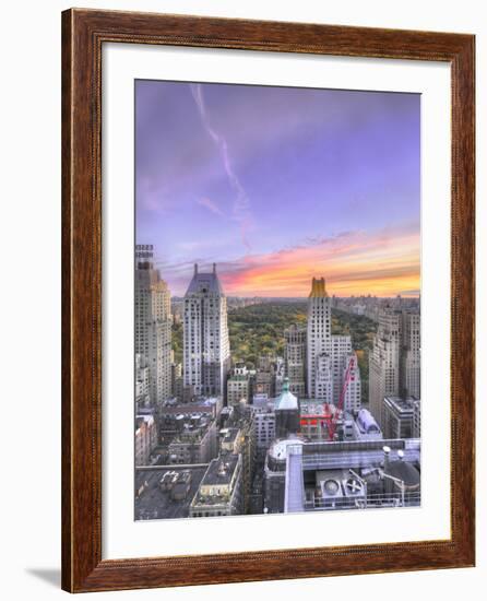 Amanecer Oton?al en Central Park Vertical-Moises Levy-Framed Photographic Print