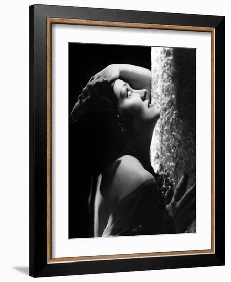 American actress Gloria Swanson (1899 - 1983) 1950 (b/w photo)-null-Framed Photo