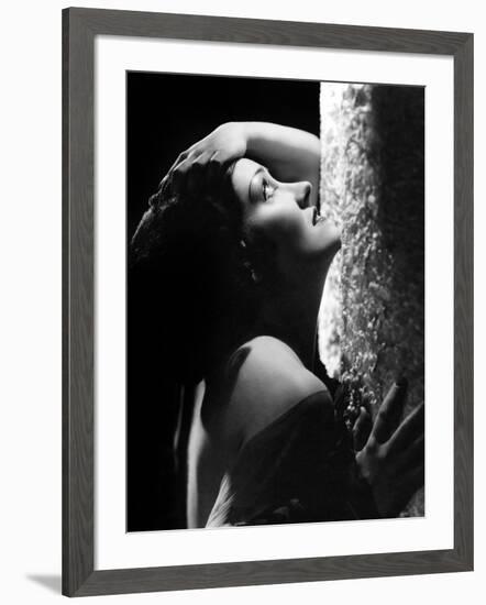 American actress Gloria Swanson (1899 - 1983) 1950 (b/w photo)-null-Framed Photo