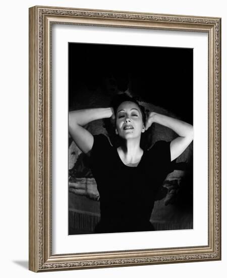 American actress Gloria Swanson (1899 - 1983) (b/w photo)-null-Framed Photo