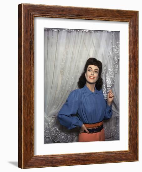 American actress Joan Crawford (1904 - 1977) in the 40s (photo)-null-Framed Photo