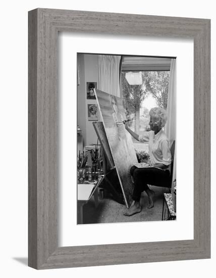 American Artist Margaret Keane Painting in Her Studio, Tennessee, 1965-Bill Ray-Framed Photographic Print