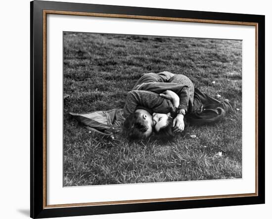 American Soldier and English Girlfriend Blissfully Embracing on Lawn in Hyde Park-Ralph Morse-Framed Photographic Print