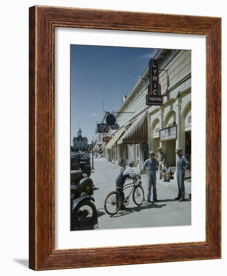 American Streets: Cottonwood Falls, Kansas-Fritz Goro-Framed Photographic Print